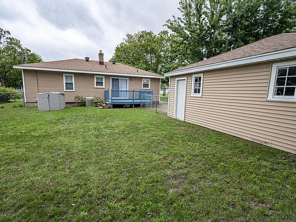 5th image of 3134 Englehurst Ave SW