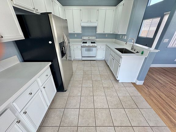 2nd image of 1736 Pomerado Dr