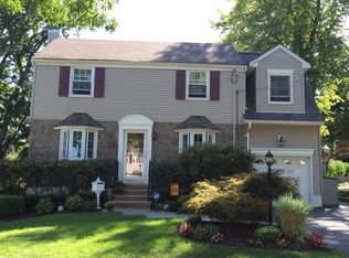 225 Kensington Rd, River Edge, NJ 07661