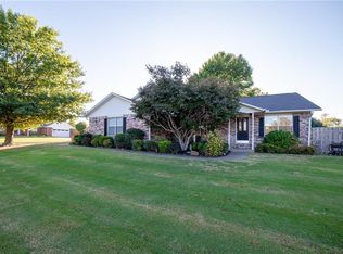 1574 Meagan St, Springdale, AR 72762