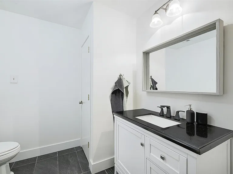 2627 Geronimo Trl — Photo 19