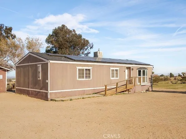 5132 Sunset Rd, Phelan, CA 92371