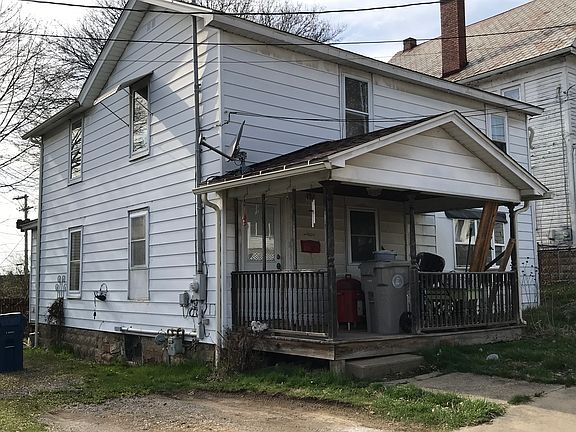 2nd image of 742 Stewart St