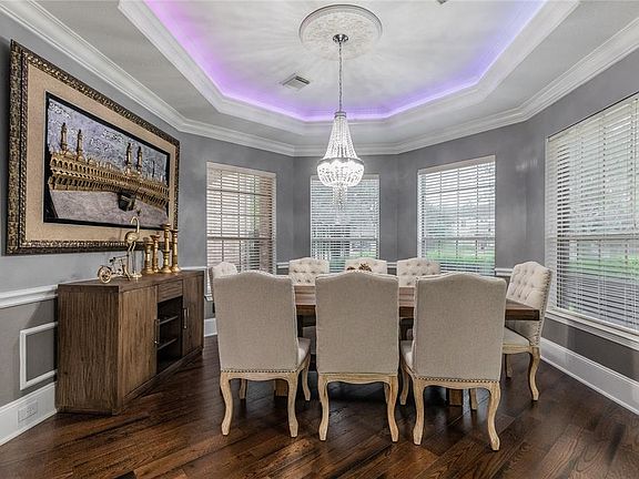 5th image of 1003 Bayou Vista Ct