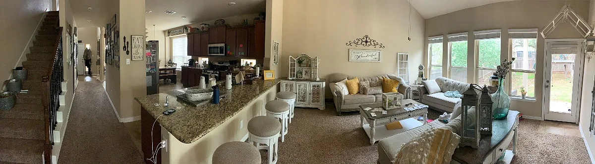 4 bed, 2.5 bath, 2446 sqft, $2,200 — Photo 3