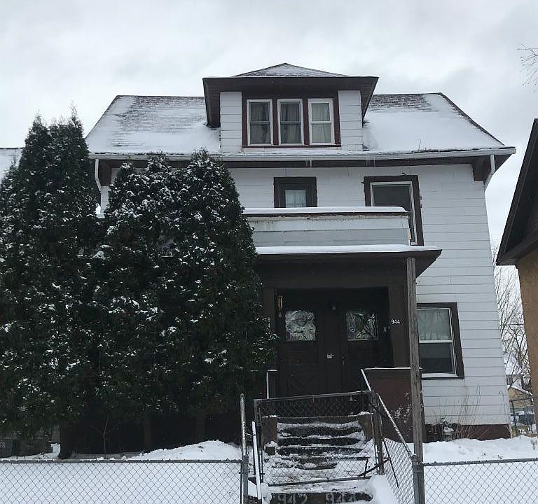 1st image of 942 Dayton Ave #944