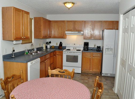 2nd image of 131 County Road 405