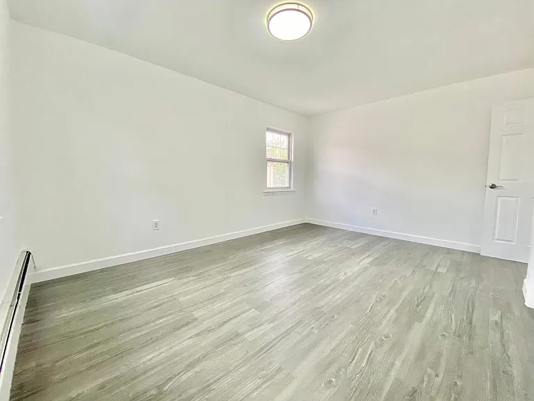225 Locust Ave #2 — Photo 13