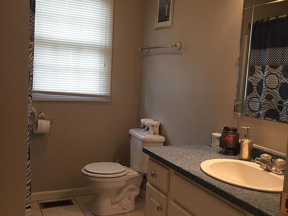 1/2 Bath