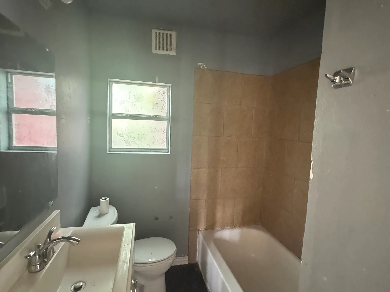 2 bed, 959 sqft, $1,225 — Photo 2