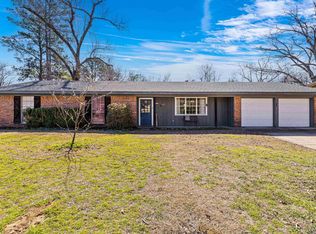 304 Erskine Dr, Longview, TX 75601