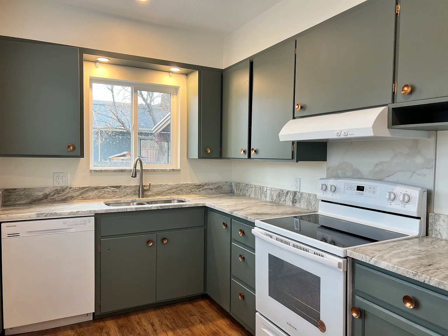Studio, 640 sqft, $1,475 — Photo 4