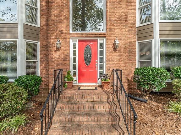 3rd image of 2144 Kensington Ct SW