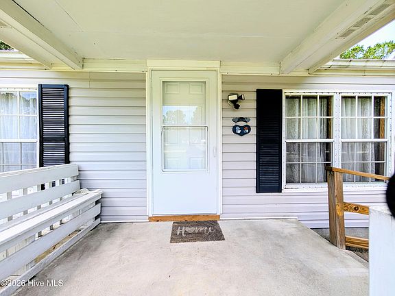 4th image of 35 Saddle Ridge Road