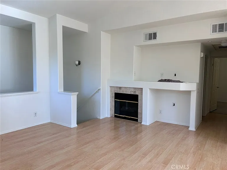 3506 Orangewood — Photo 6
