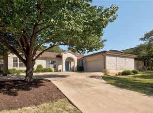 111 Tallstar Dr, Lakeway, TX 78734