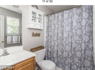 812 210th St, Pasadena, MD 21122