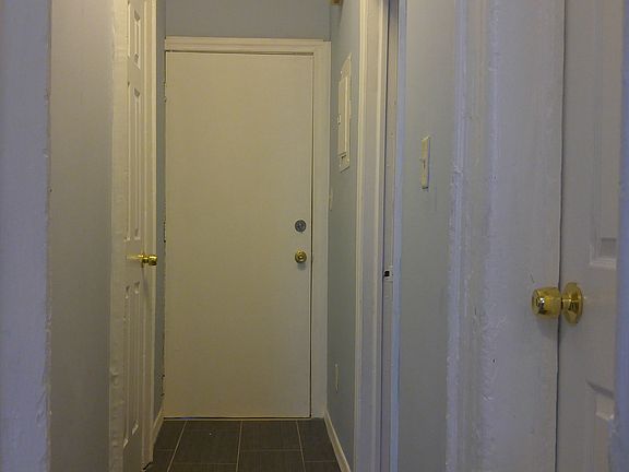 3rd image of 128 Wilkinson Ave