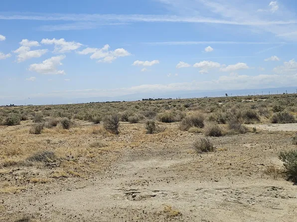 George St, Rosamond, CA 93560