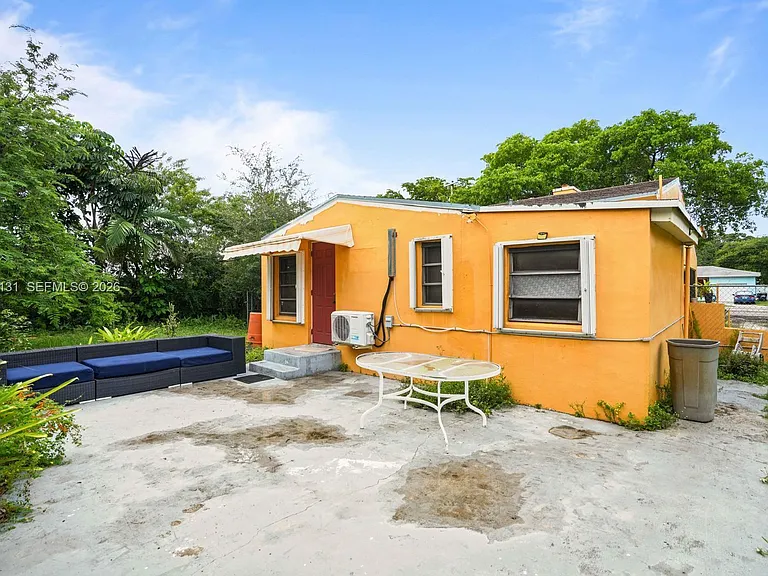 12547 NE 4th Ave — Photo 19