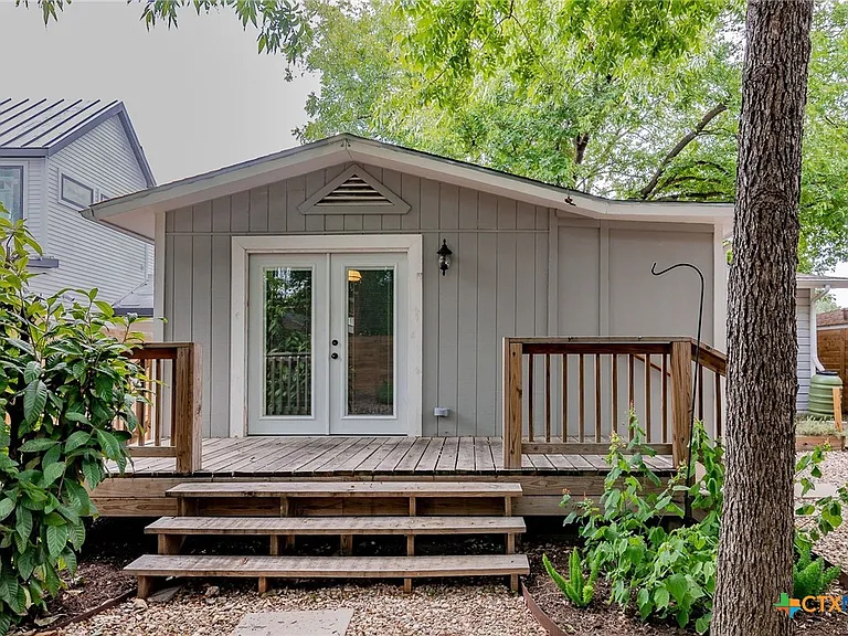 2404 Oak Crest Ave — Photo 30