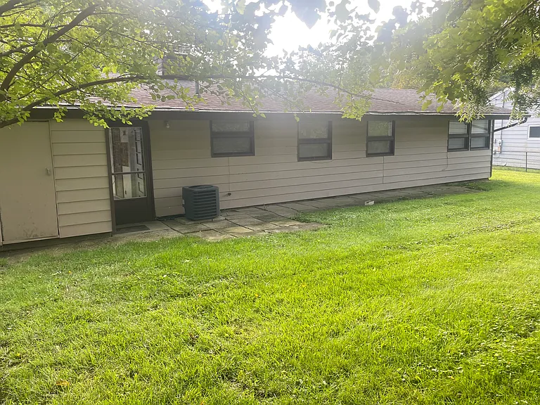 39 S Otterbein Ave — Photo 14