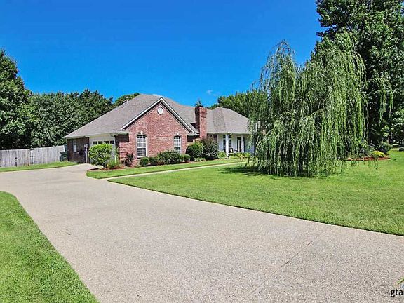 2nd image of 18758 Vista Oak Dr