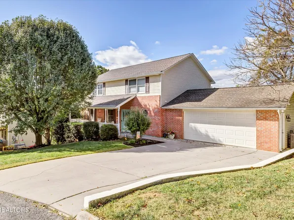 7805 Senate Ln, Knoxville, TN 37931