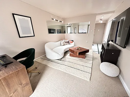 Rented by Compass | media 1