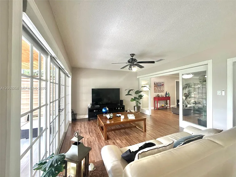 416 Bayberry Dr — Photo 20