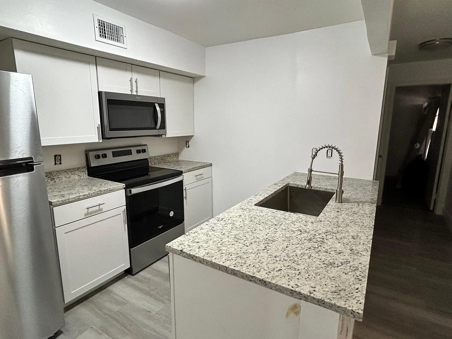 8560 Pineverde Ln — Photo 3