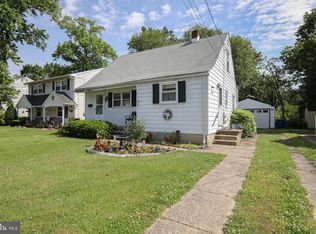 453 Alexander Ave, Maple Shade, NJ 08052