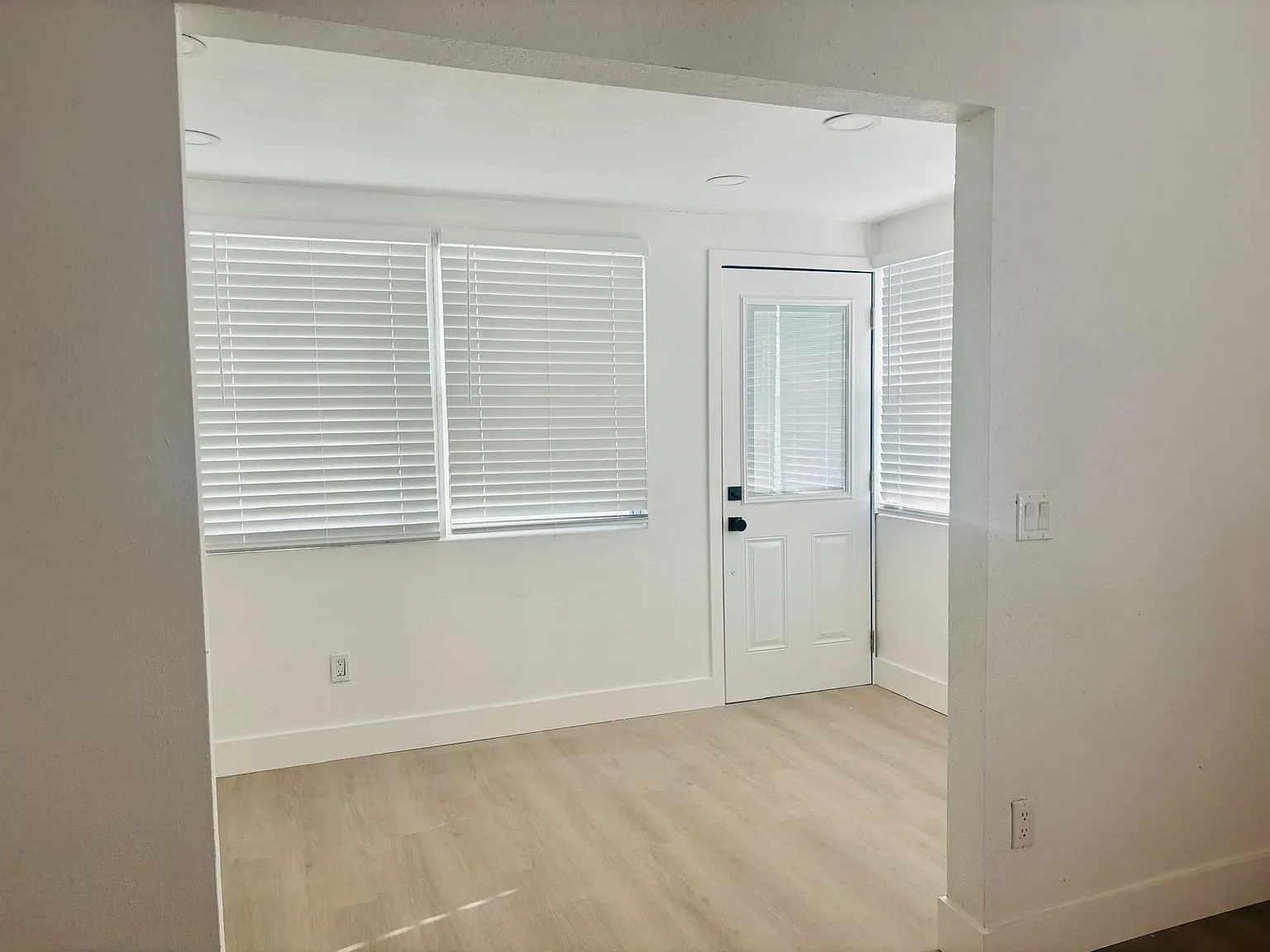 2 bed, 847 sqft, $2,150 — Photo 4