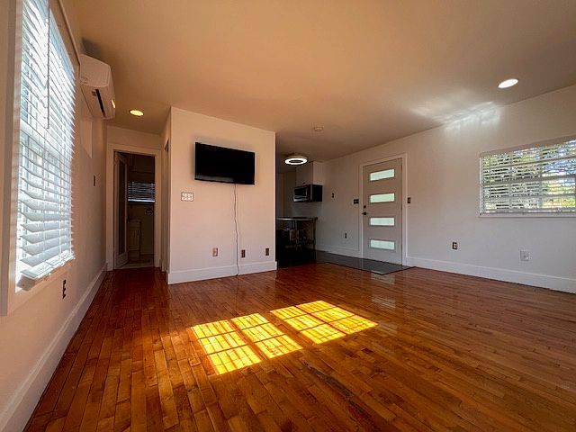 1st image of 2311 E 9th Ave