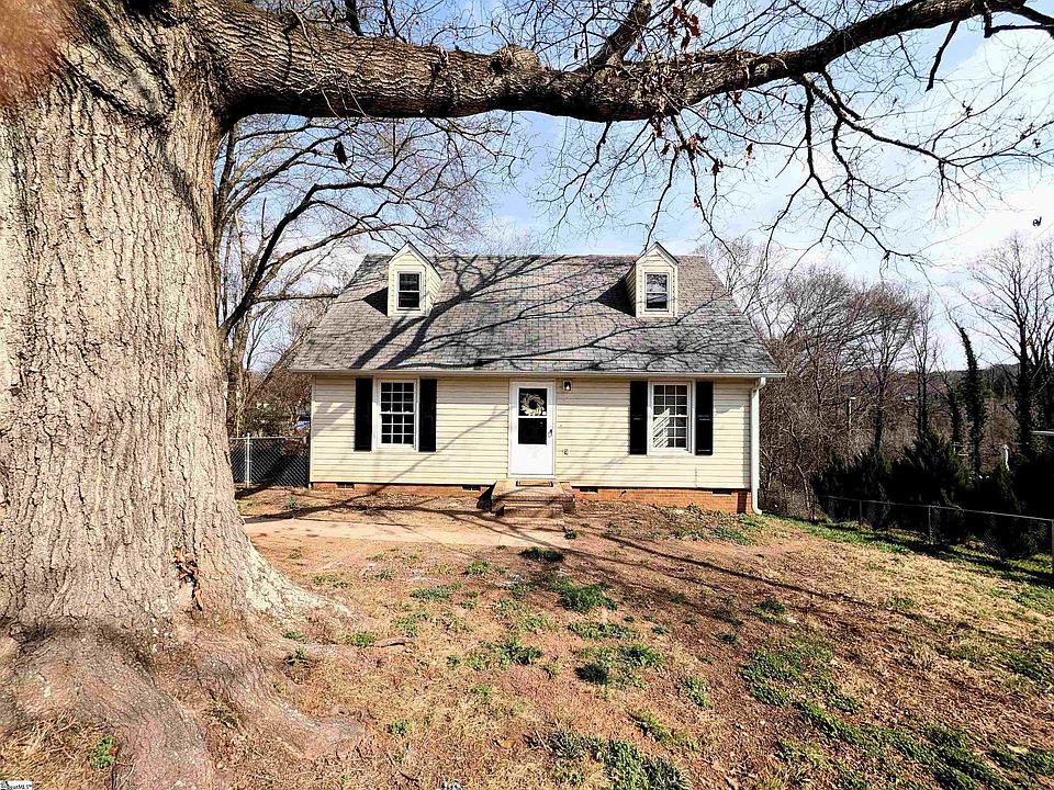 1st image of 307 Jamestown Rd