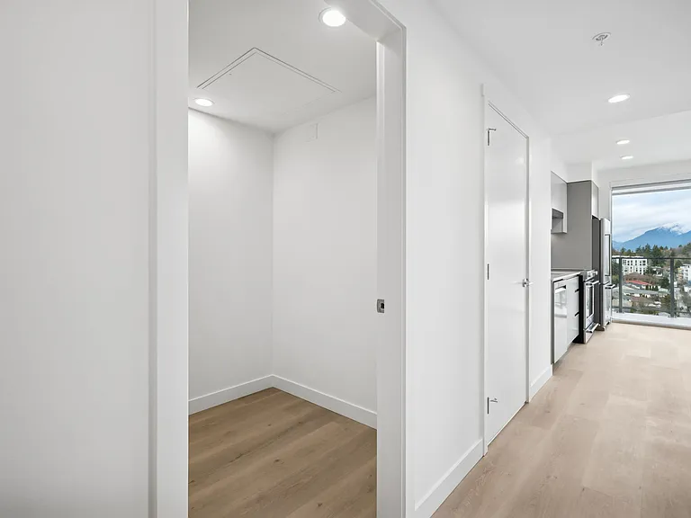 5670 Cambie St — Photo 108