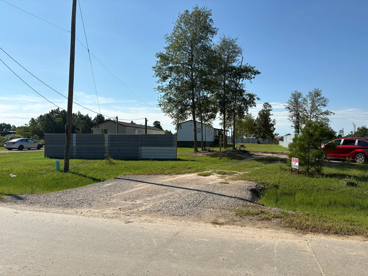 3 bed, 1.5 bath, 1216 sqft, $1,300 — Photo 3