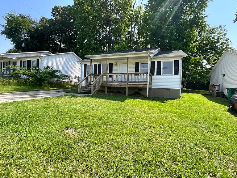 2413 Robbins St — Photo 32