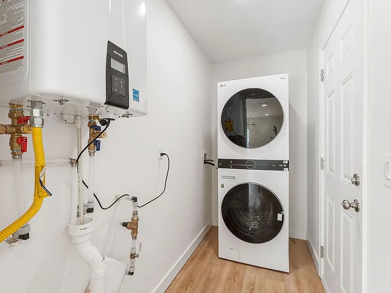 2411 W Megan Dr — Photo 25