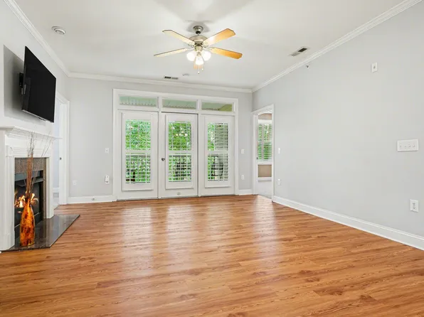 2810 Bedford Green Dr APT 305, Raleigh, NC 27604