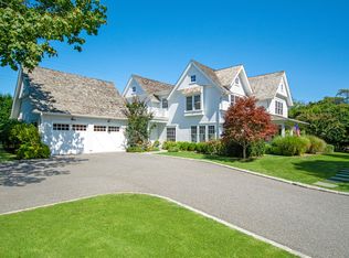 225 W Prospect St, Southampton, NY 11968