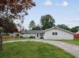 15 Shadbush Rd, Warwick, RI 02888