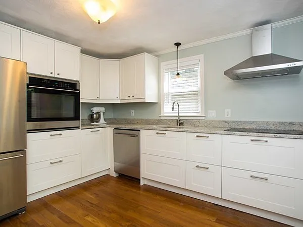 23 Barlow St #23 — Photo 8