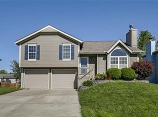 10708 N Holmes St, Kansas City, MO 64155