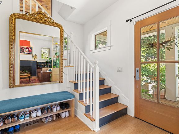 4th image of 1105 SE Nehalem St