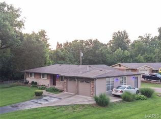 1227 Trampe Ave, Saint Louis, MO 63138