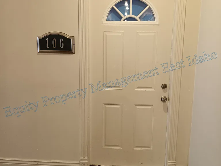 416 W Lewis St #114 — Photo 17
