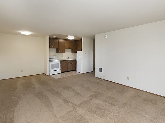 2nd image of 1300 Lawton St #107