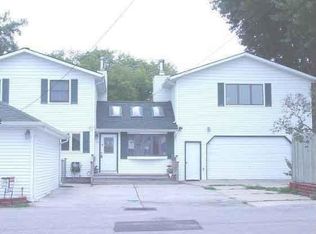 135 Kenyon Rd, Algonac, MI 48001