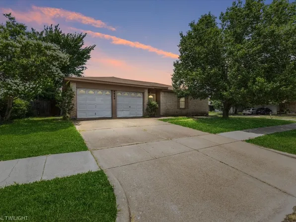 4900 Highbank Dr, Arlington, TX 76018